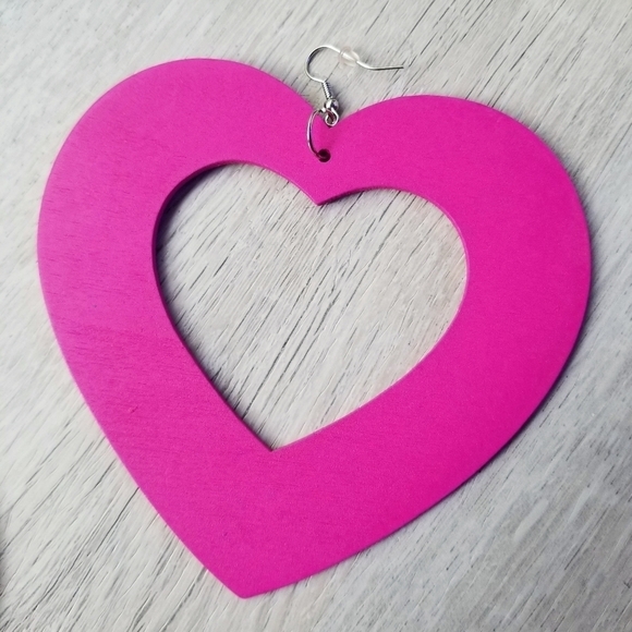 "BUNDLES ONLY" Huge Heart Wooden Painted Dangle Earrings - Picture 5 of 5